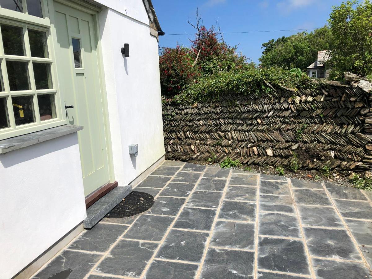 Picture Perfect Cottage In Rural Tintagel Exterior photo